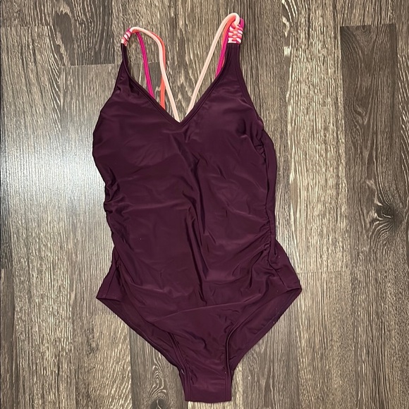 Kona Sol Women's Medium burgundy Swimsuit with print straps high coverage - Picture 1 of 5
